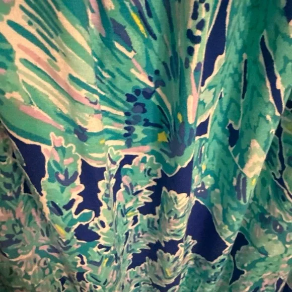 Lilly Pulitzer med one piece long sleeve top and shorts romper - Picture 5 of 8